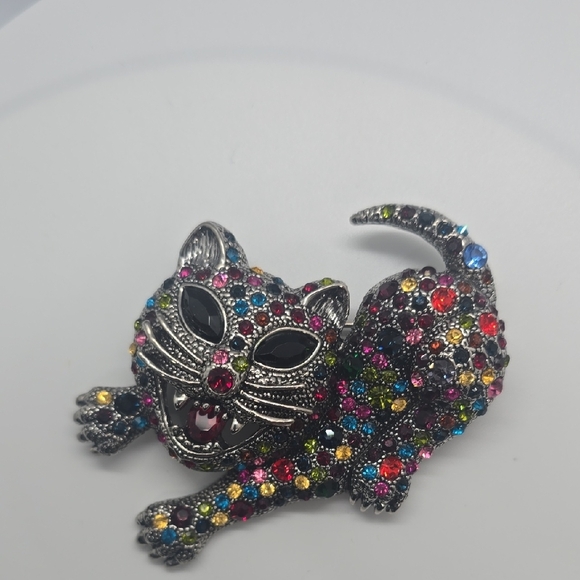 Colorful Rhinestone Cat Brooch - Picture 1 of 5